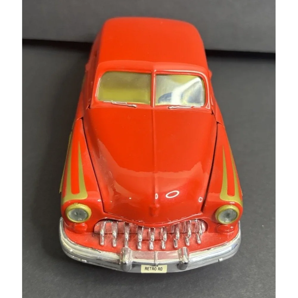Classic Metal Works 1949 Mercury Retro Street Rod Red Gold 1:24 Scale Diecast